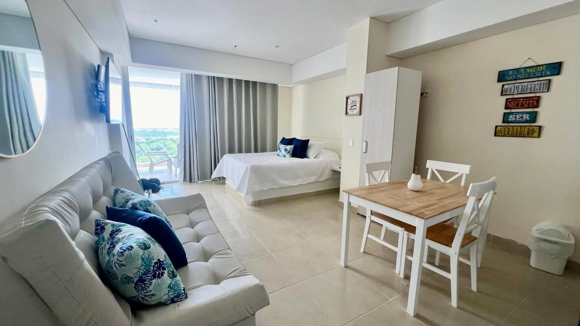 Apartment Beautiful Studio Close To The Beach Cartagena